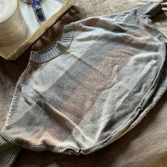 Ann Taylor Loft Gray Striped Sweater Poncho - Size XS/ S - Picture 1 of 7